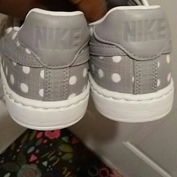 Nike sneakers - Picture 3 of 4